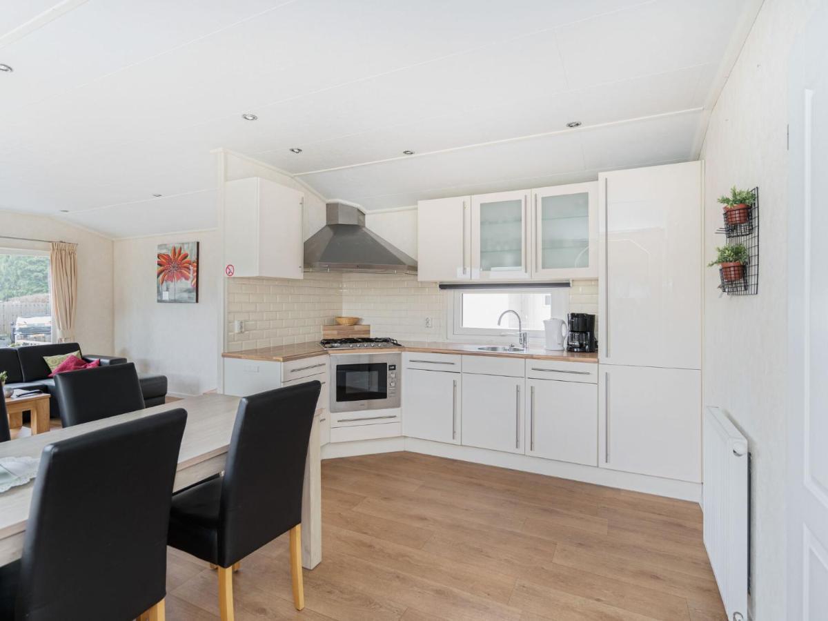 Comfortable Chalet With A Terrace At 3 Km From Baarle-Nassau Exterior foto